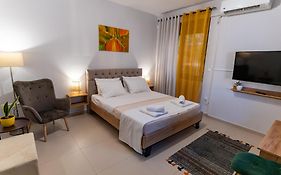 Lion'S Cave Suite No 1.